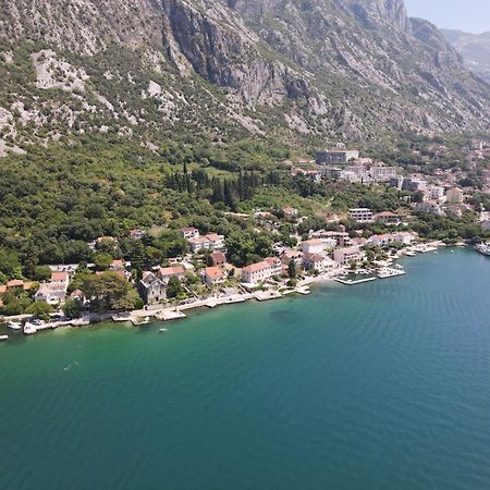 Montenegro Apartments - Private Beach Kotor Kültér fotó