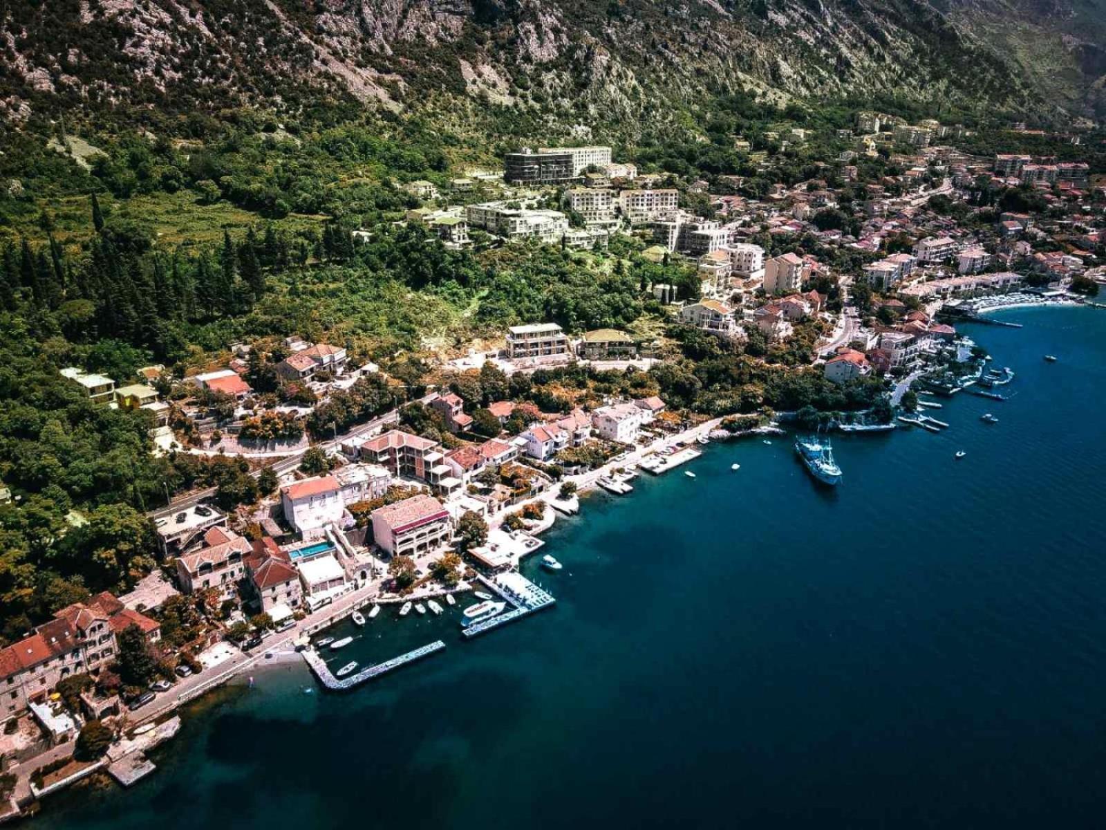 Montenegro Apartments - Private Beach Kotor Kültér fotó